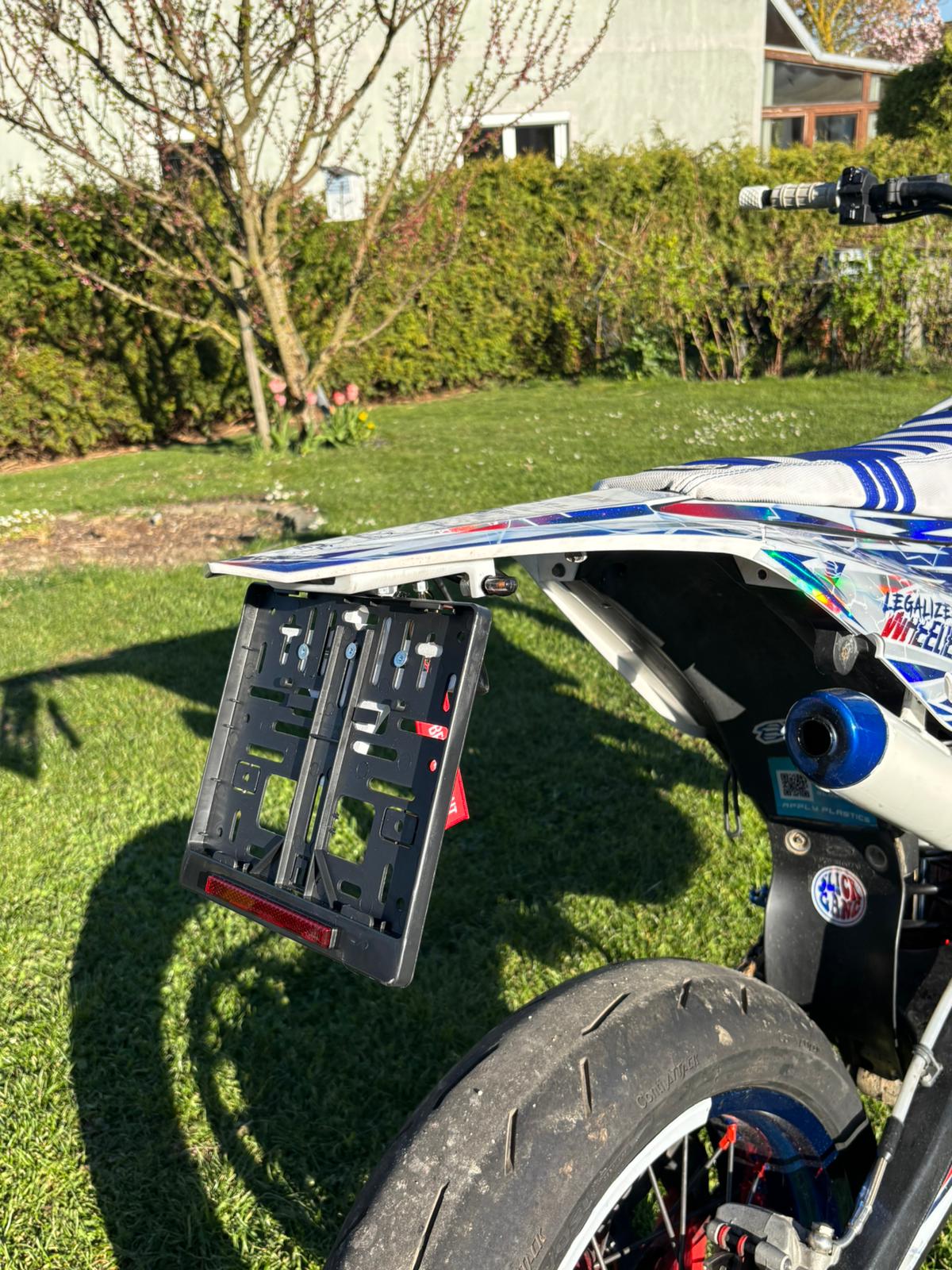 Welcher Kennzeichenhalter passt auf die Beta RR 125?